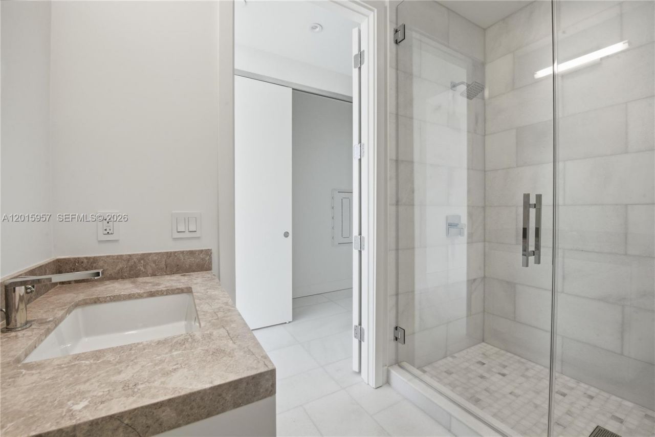 175 SE 25th Rd , Unit 3104, Miami, FL 33129 Photo