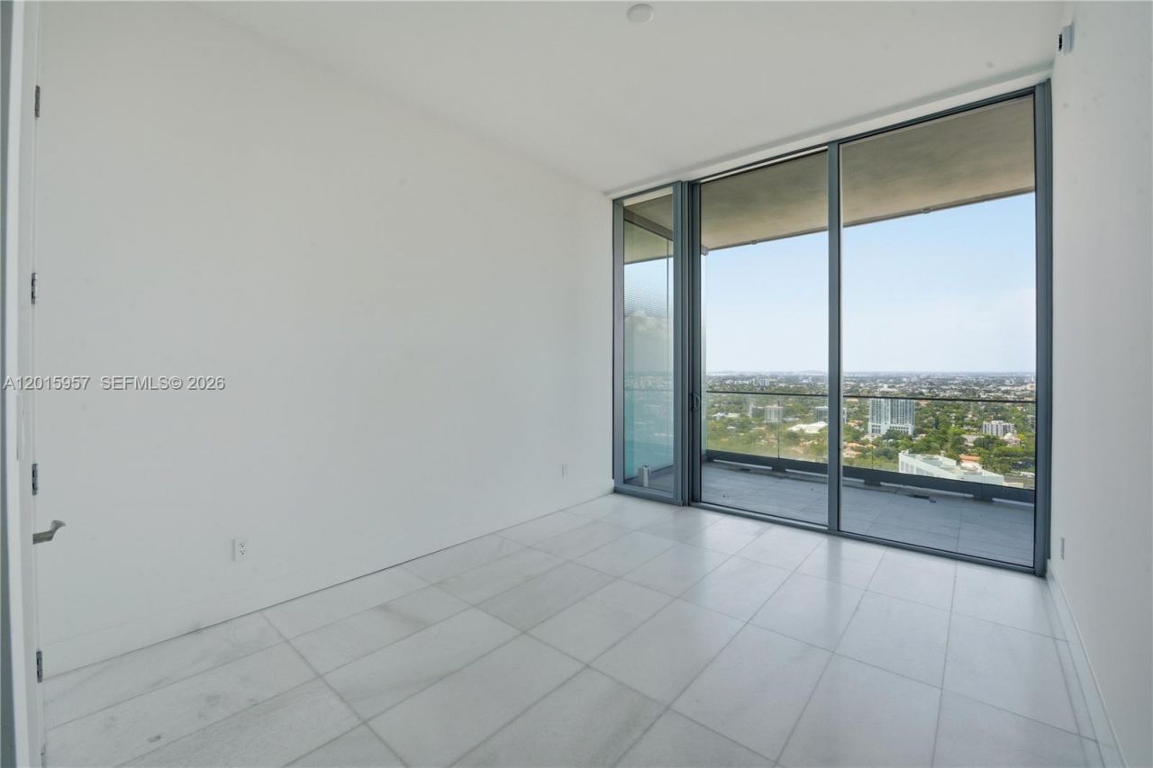 175 SE 25th Rd , Unit 3104, Miami, FL 33129 Photo