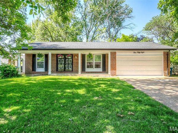 458 Queen Ann Drive , Hazelwood, MO 63042