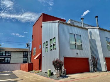 4213 Dickason Avenue, Unit 18, Dallas, TX 75219