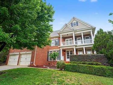 1905 Falls Farm Crossing, Raleigh, NC 27614