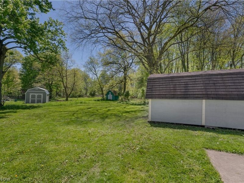 4365 Burkey Road, Austintown, OH 44515 Photo 35