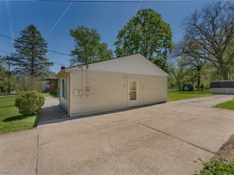 4365 Burkey Road, Austintown, OH 44515 Photo 36