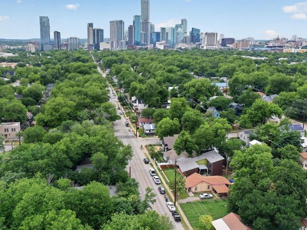 1912 Holly ST, Austin, TX 78702