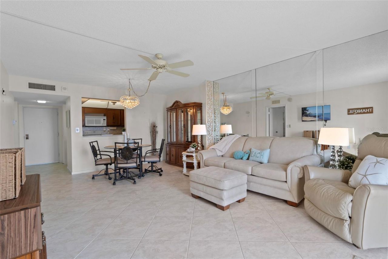 4900 Brittany Drive S, Unit 808, Saint Petersburg, FL 33715 Photo