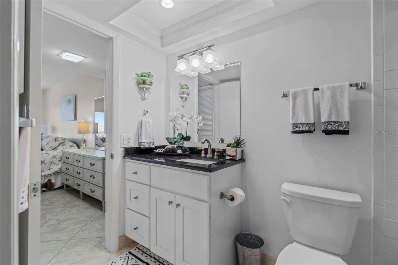 4900 Brittany Drive S, Unit 808, Saint Petersburg, FL 33715 Photo
