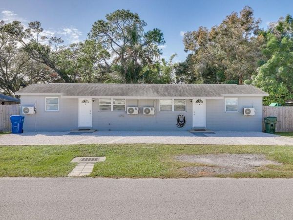 13496 W RENA DRIVE , LARGO, FL 33771