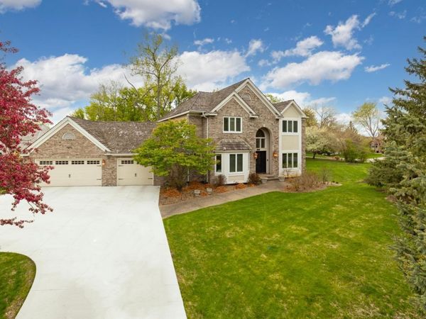 11421 Bluestem Lane, Eden Prairie, MN 55347