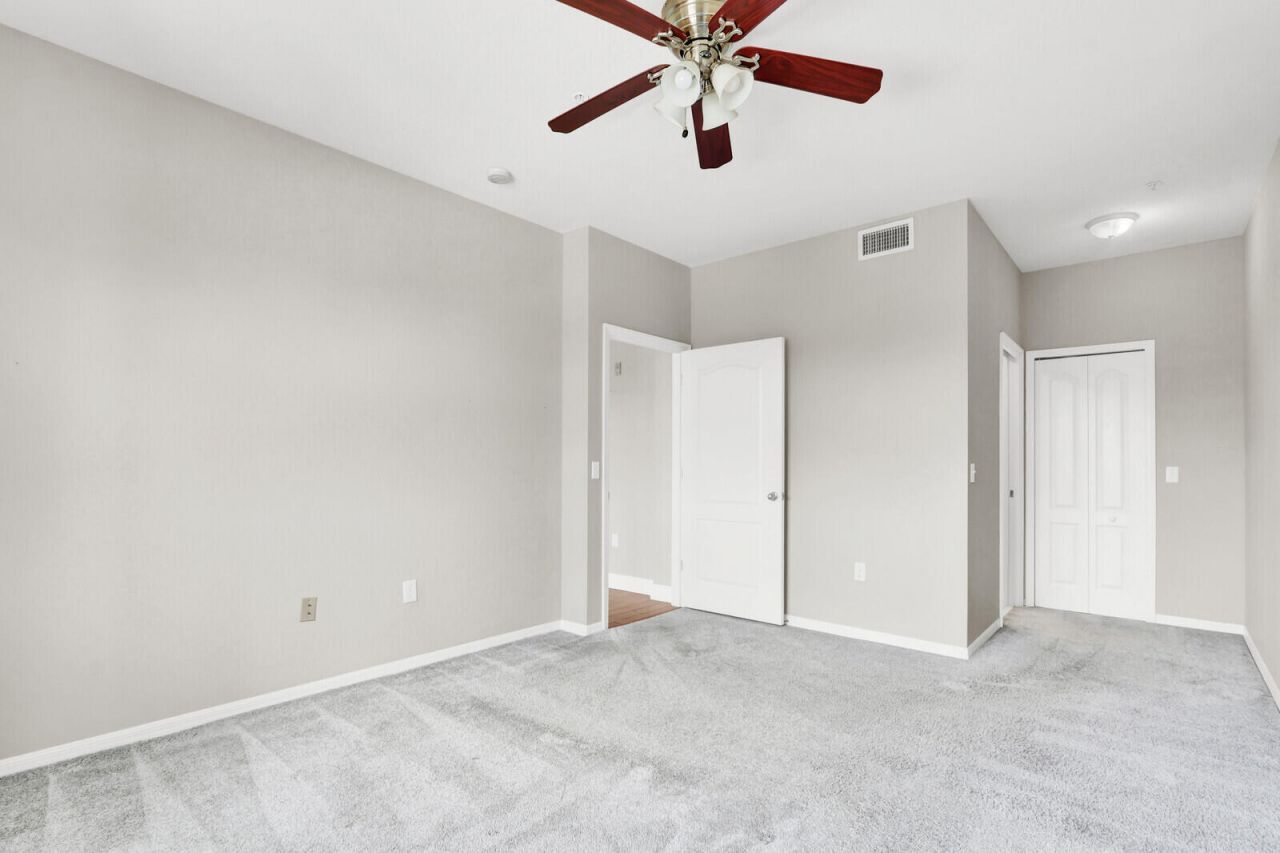 11037 Legacy Boulevard, Unit 302, Palm Beach Gardens, FL 33410 Photo