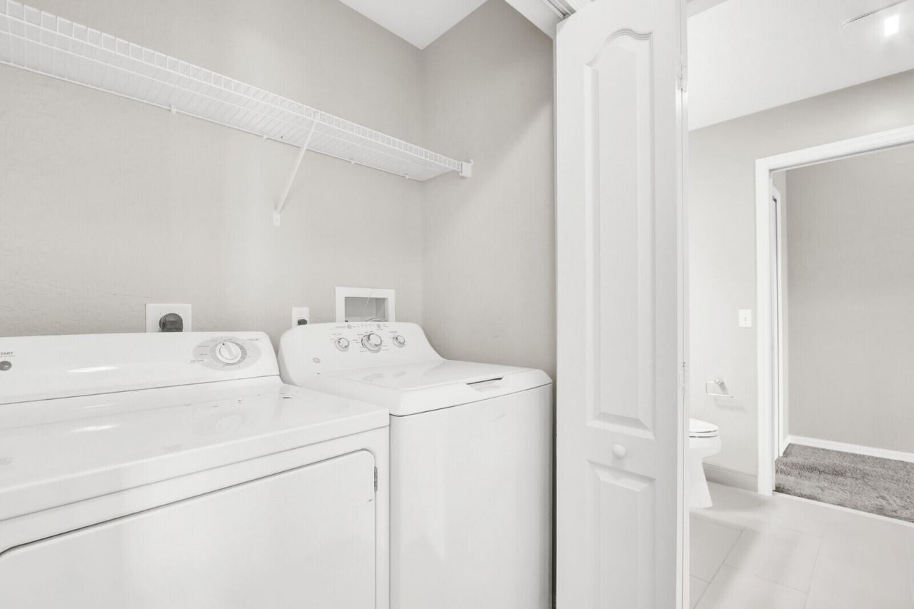 11037 Legacy Boulevard, Unit 302, Palm Beach Gardens, FL 33410 Photo