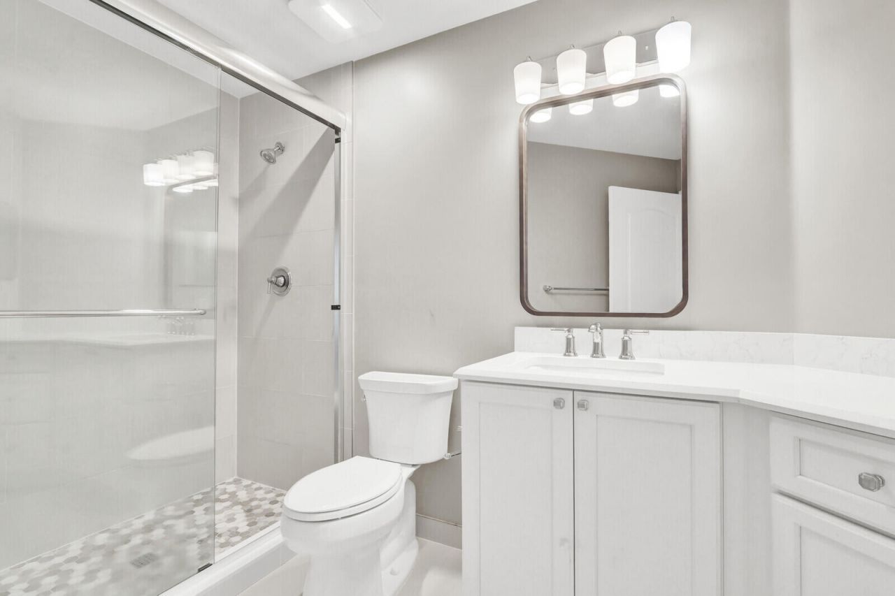 11037 Legacy Boulevard, Unit 302, Palm Beach Gardens, FL 33410 Photo