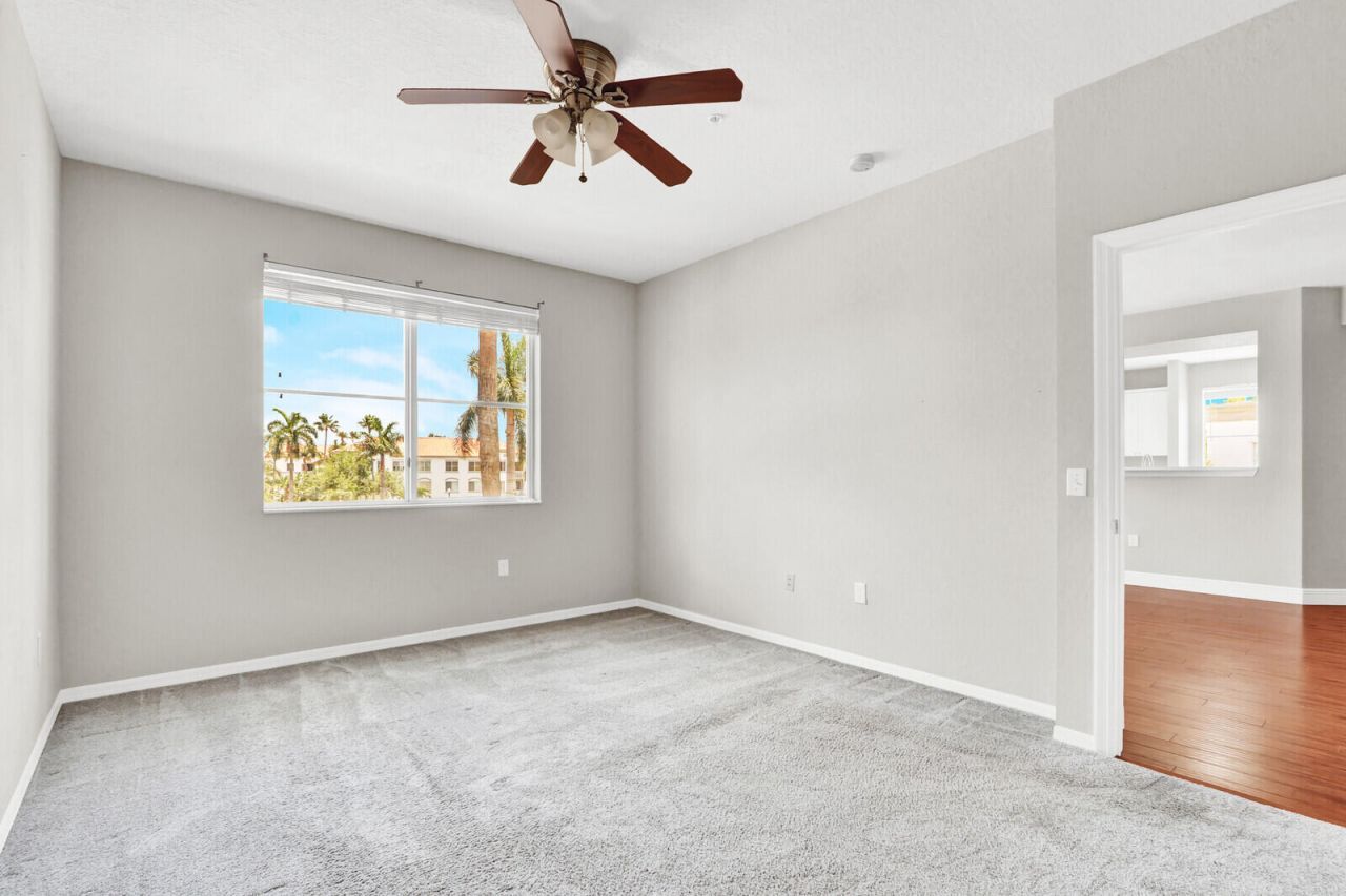 11037 Legacy Boulevard, Unit 302, Palm Beach Gardens, FL 33410 Photo