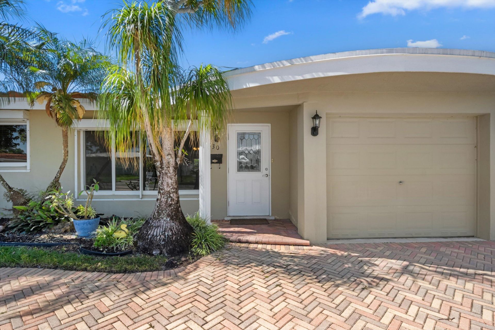 330 SE 9th Court, Pompano Beach, FL 33060 Photo