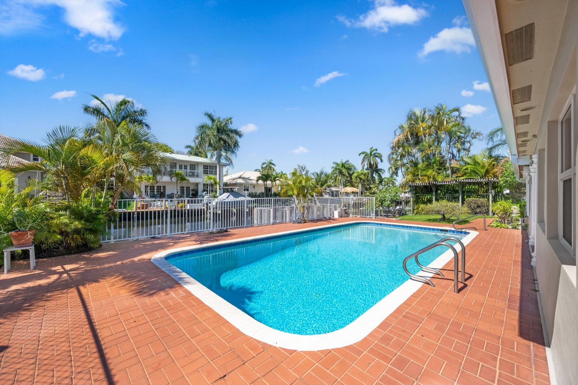 330 SE 9th Court, Pompano Beach, FL 33060 Photo