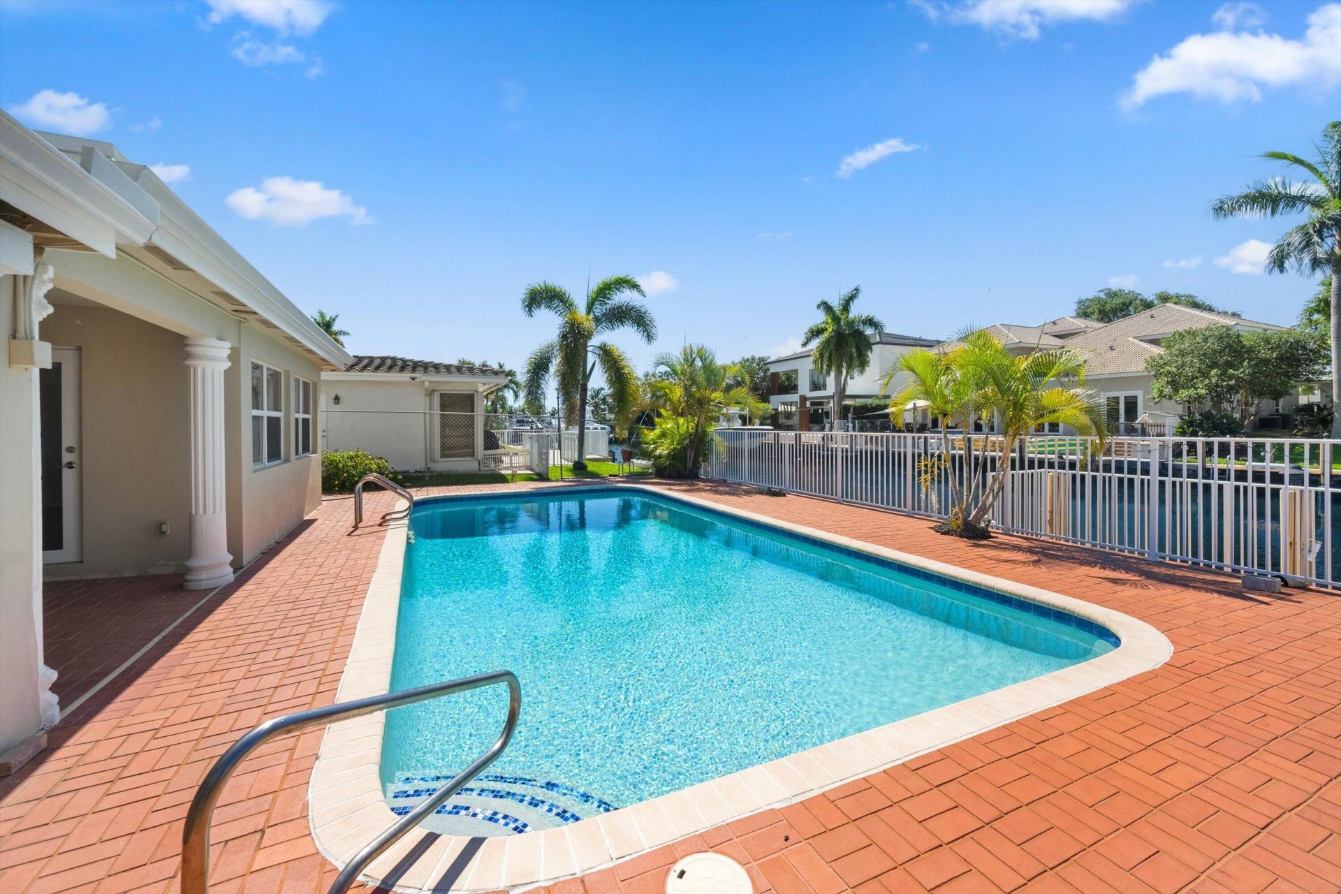 330 SE 9th Court, Pompano Beach, FL 33060 Photo
