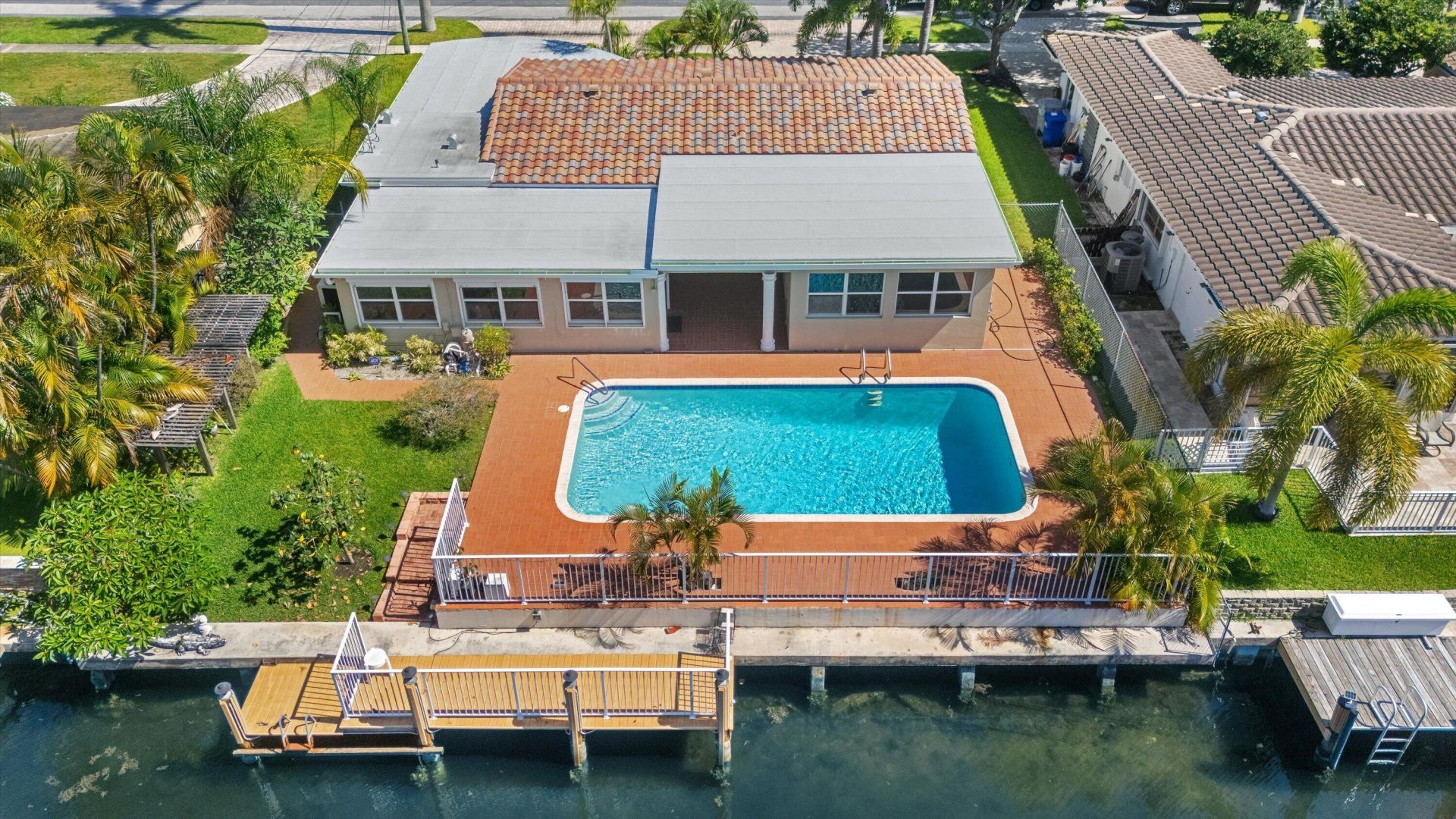 330 SE 9th Court, Pompano Beach, FL 33060 Photo