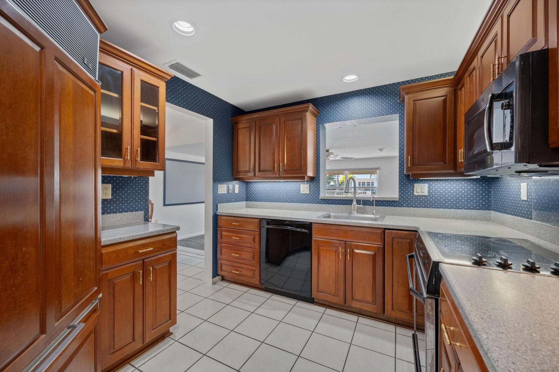 330 SE 9th Court, Pompano Beach, FL 33060 Photo