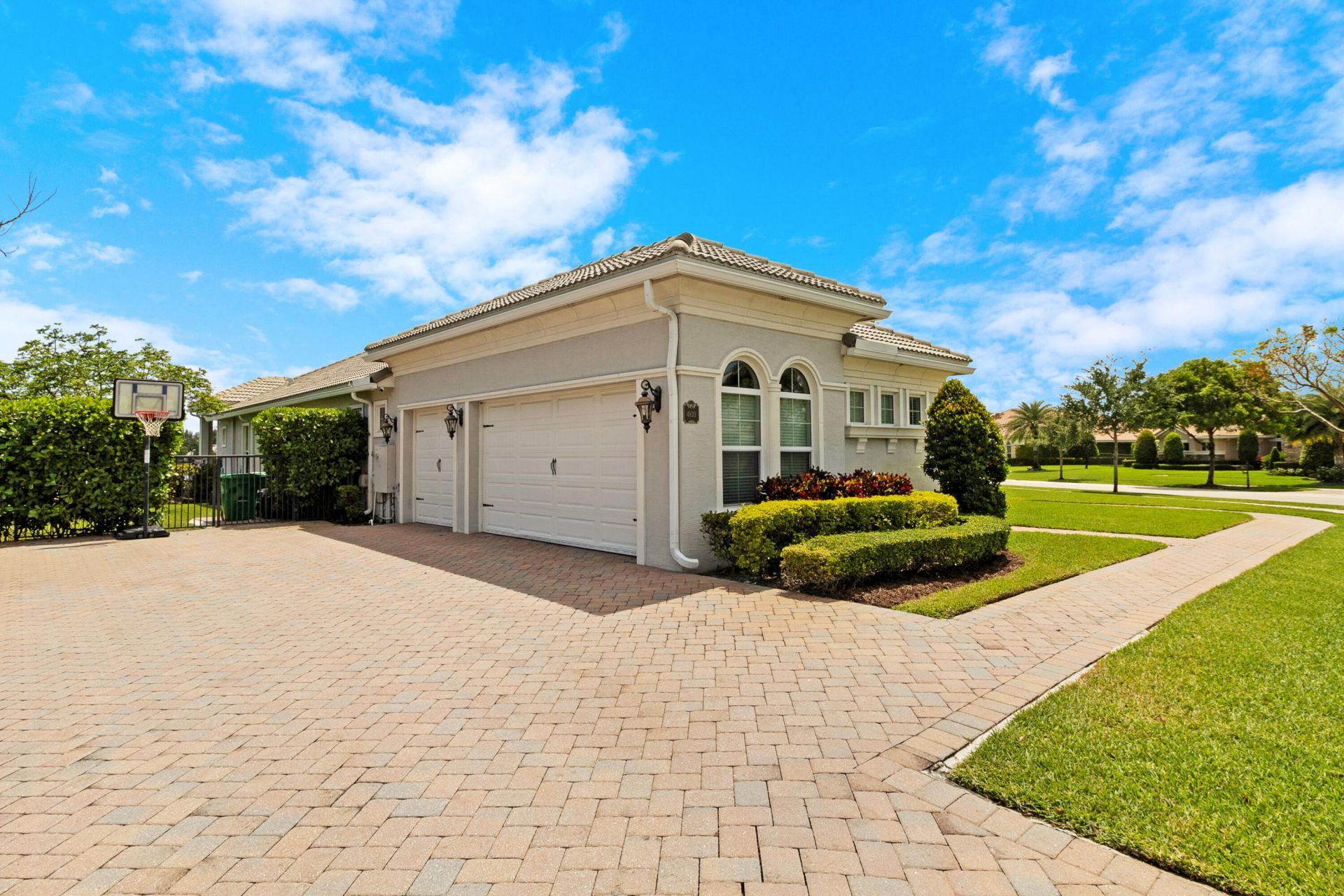 4830 W Sterling Ranch Circle, Davie, FL 33314 Photo