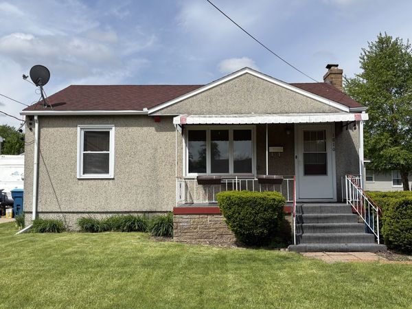 1810 Prospect Avenue , Peru, IL 61354