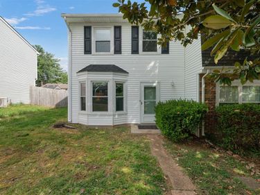 130 Pebble Court , Bowling Green, KY 42101