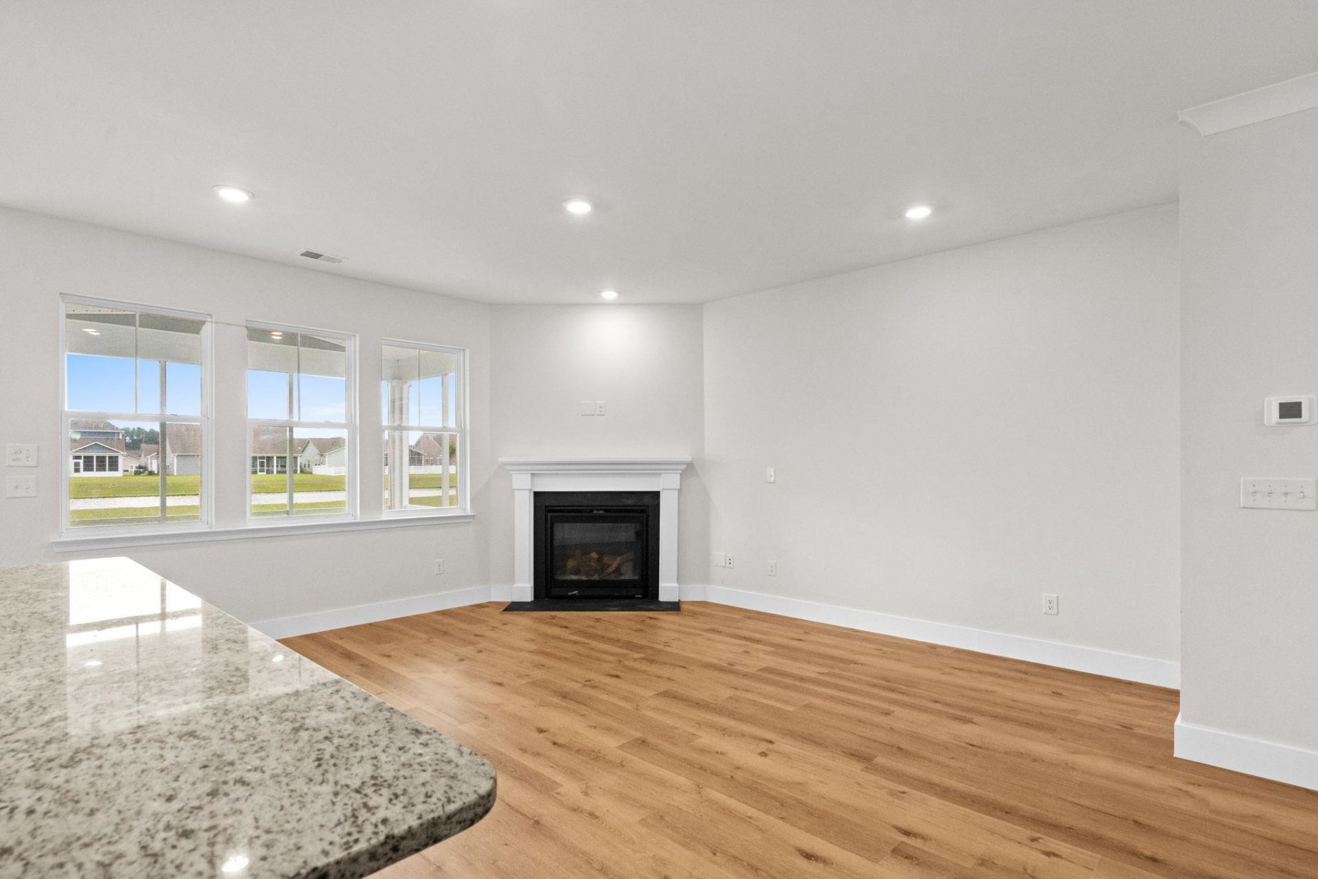 1091 Harbison Circle Photo 14