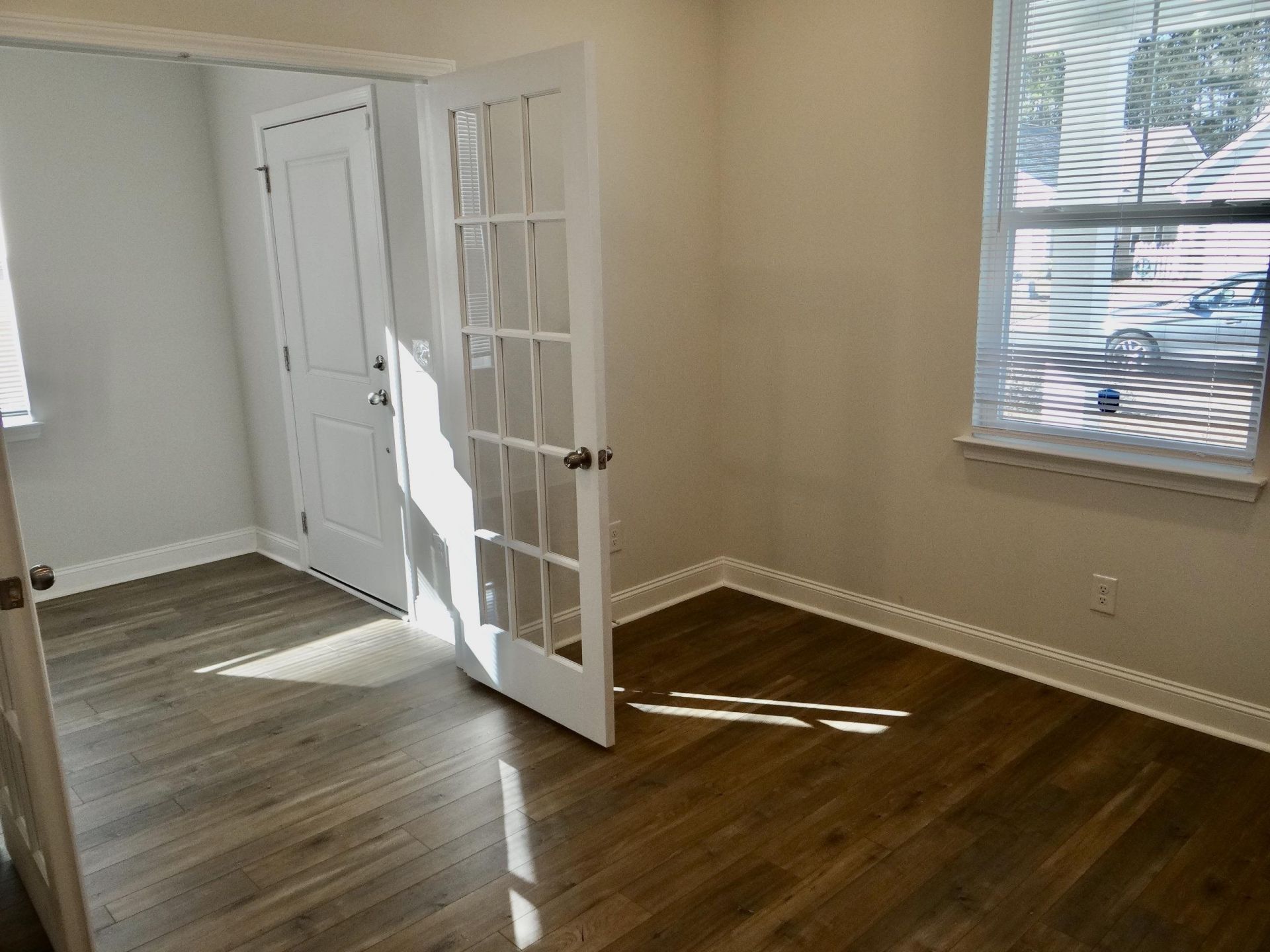1091 Harbison Circle Photo 17