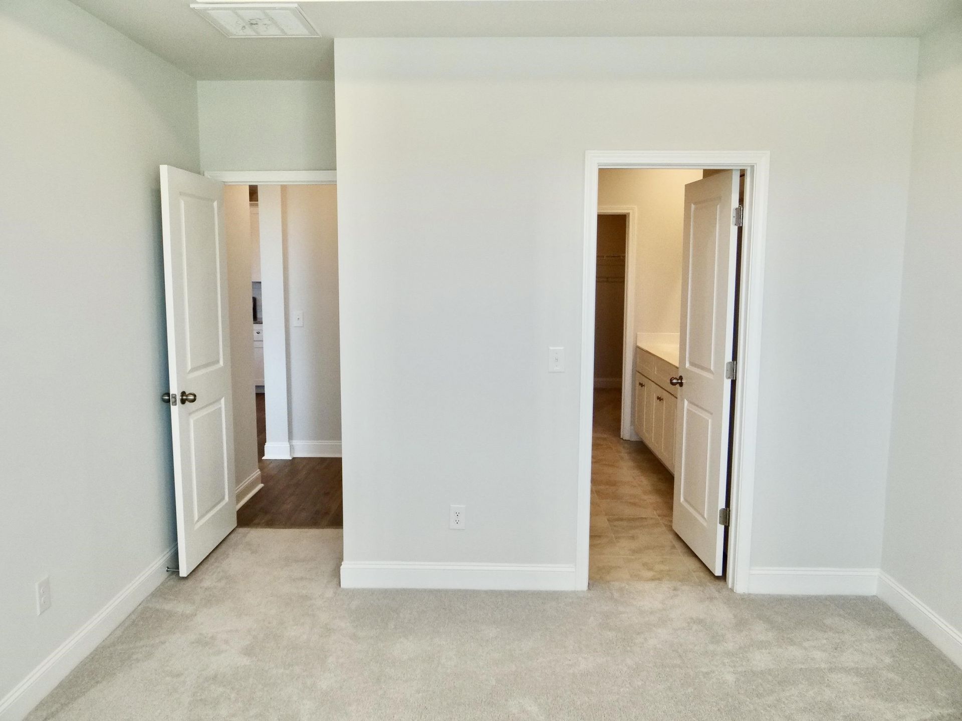 1091 Harbison Circle Photo 19