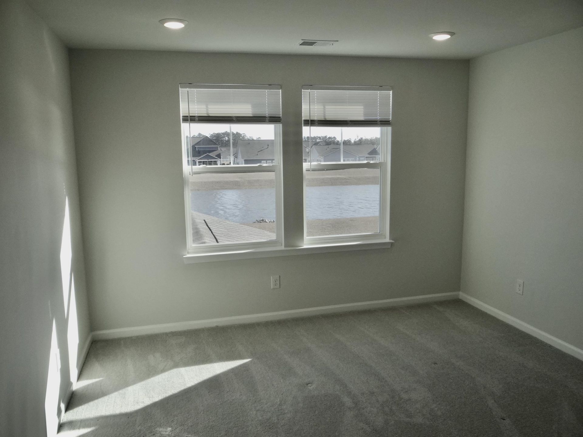 1091 Harbison Circle Photo 20