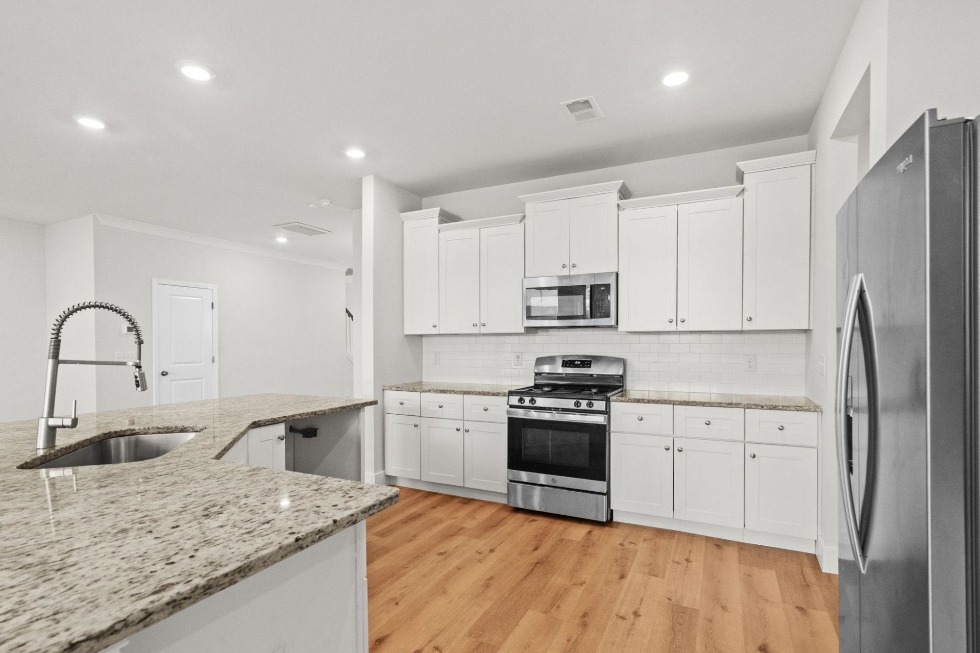 1091 Harbison Circle Photo 22