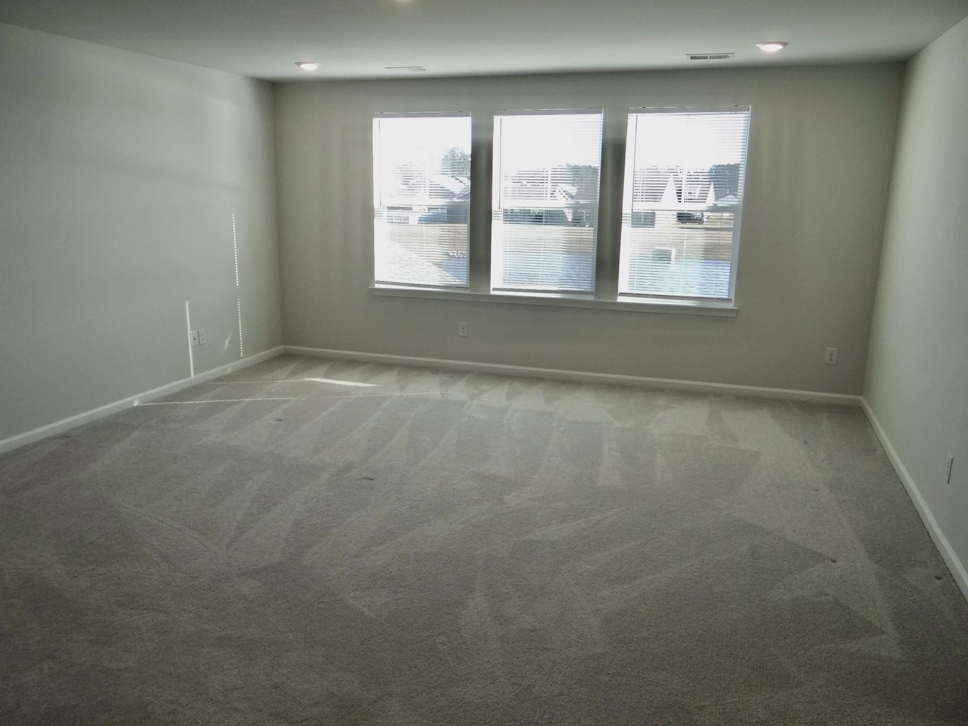 1091 Harbison Circle Photo 25