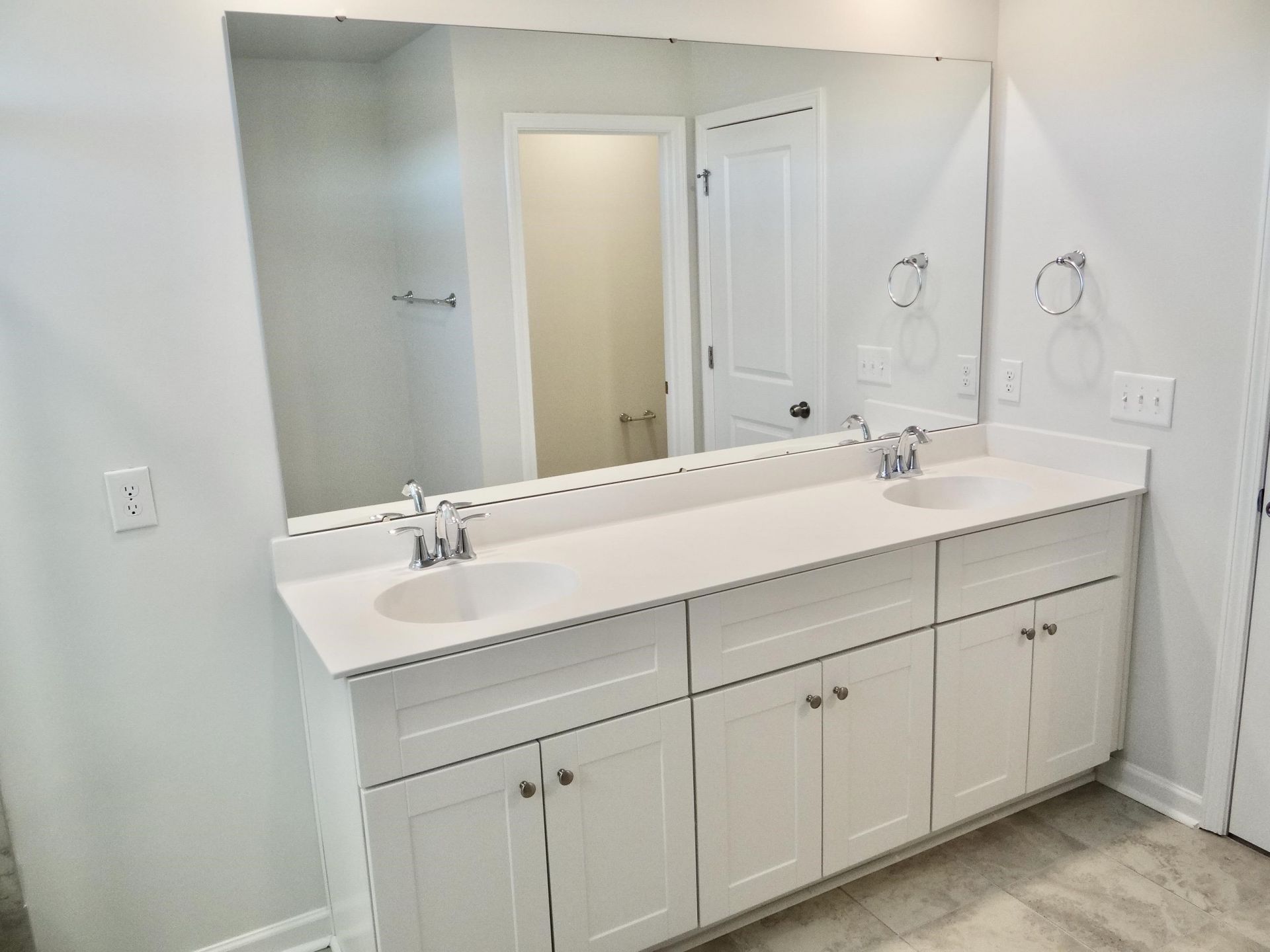 1091 Harbison Circle Photo 32