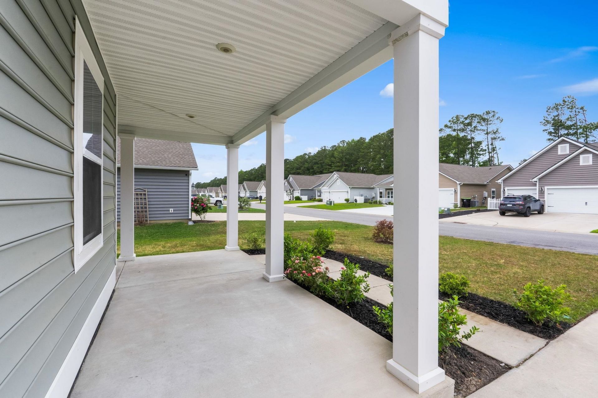 1091 Harbison Circle Photo 5