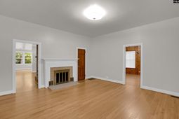 157 Hiller Road  photo 4