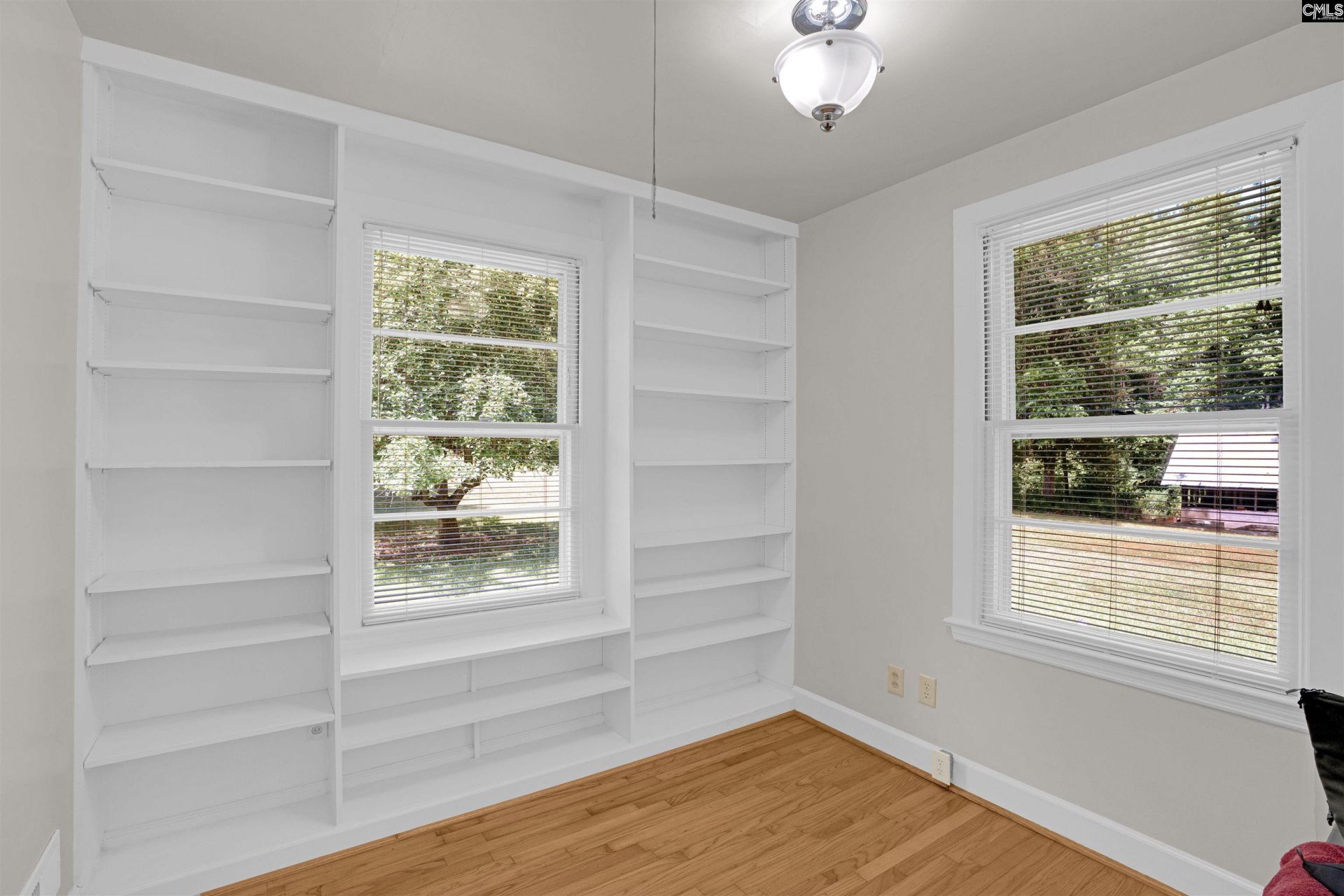 157 Hiller Road  Photo 7