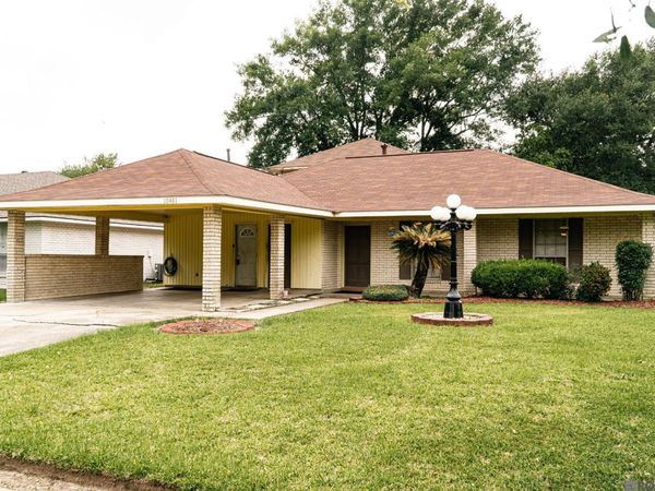 10481 Birchwood Dr, Baton Rouge, LA 70807