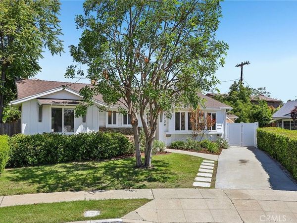 16729 Archwood, Lake Balboa, CA 91406