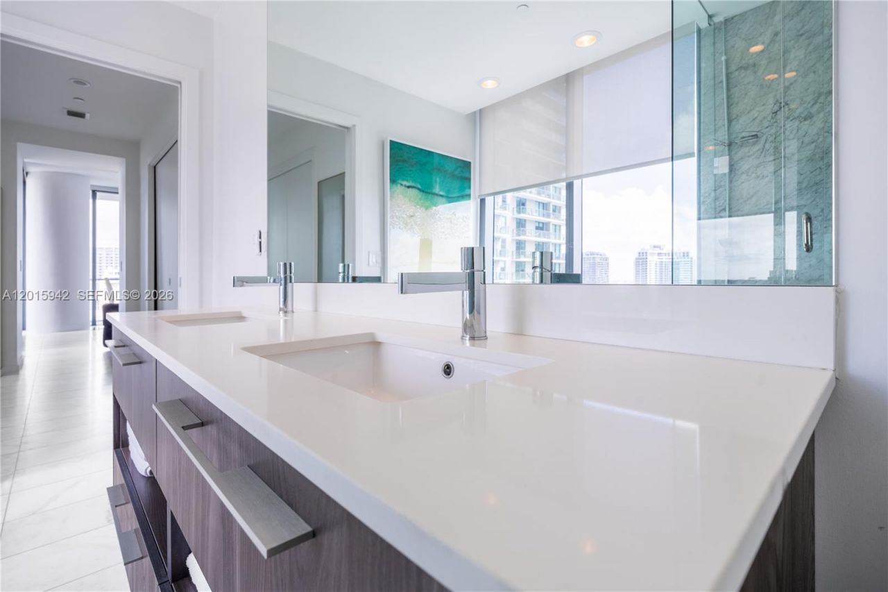 480 NE 31st St, Unit 2407, Miami, FL 33137 Photo