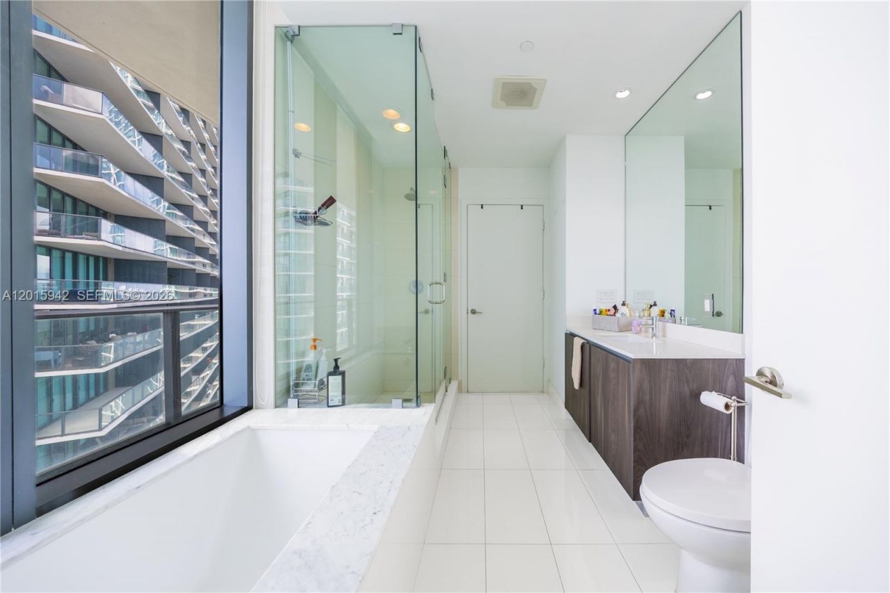 480 NE 31st St, Unit 2407, Miami, FL 33137 Photo