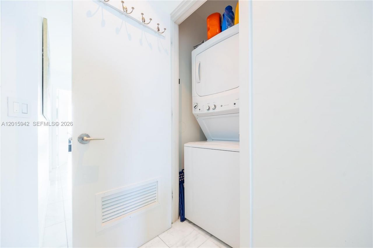 480 NE 31st St, Unit 2407, Miami, FL 33137 Photo