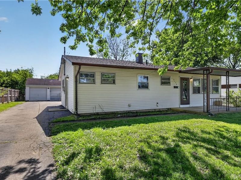 4176 Mapleleaf Drive, Dayton, OH 45416 Photo 3