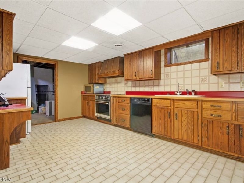 8243 N Lima Road, Poland, OH 44514 Photo 28