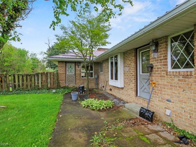 8243 N Lima Road, Poland, OH 44514 Photo 4