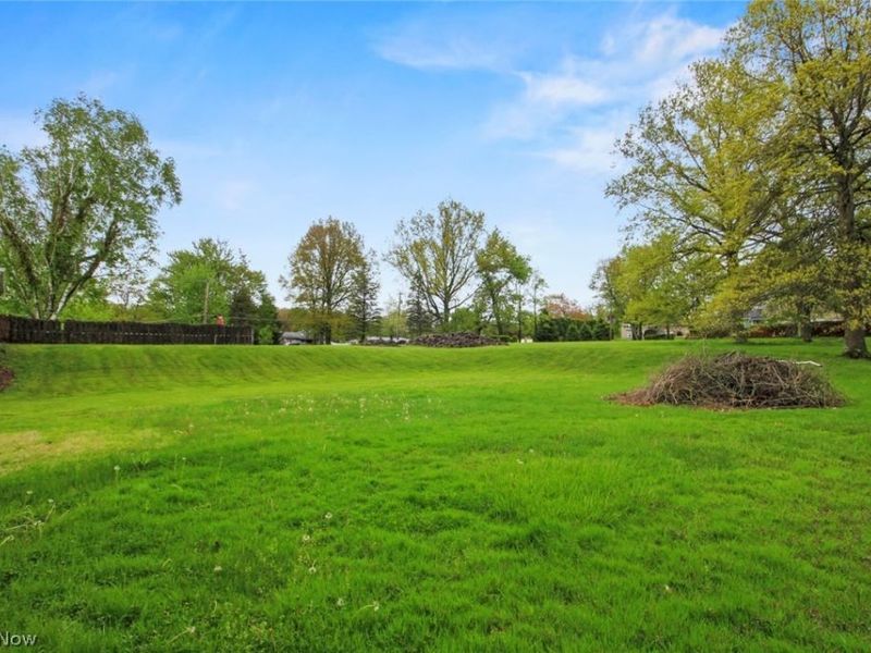 8243 N Lima Road, Poland, OH 44514 Photo 6
