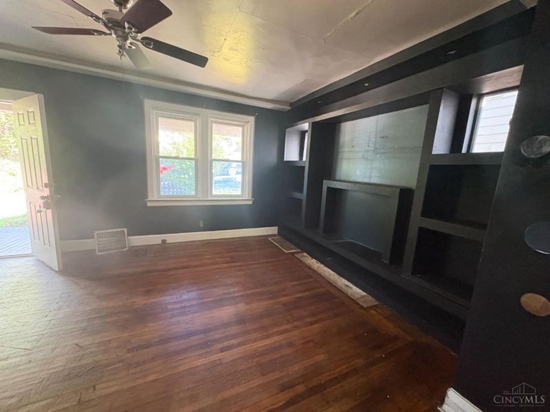 2723 Robert Avenue, Cincinnati, OH 45211 Photo 2