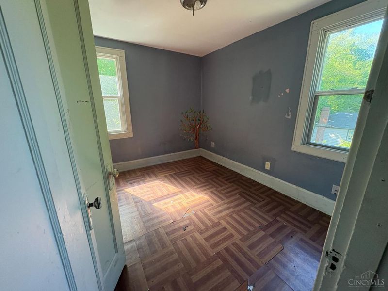 2723 Robert Avenue, Cincinnati, OH 45211 Photo 4