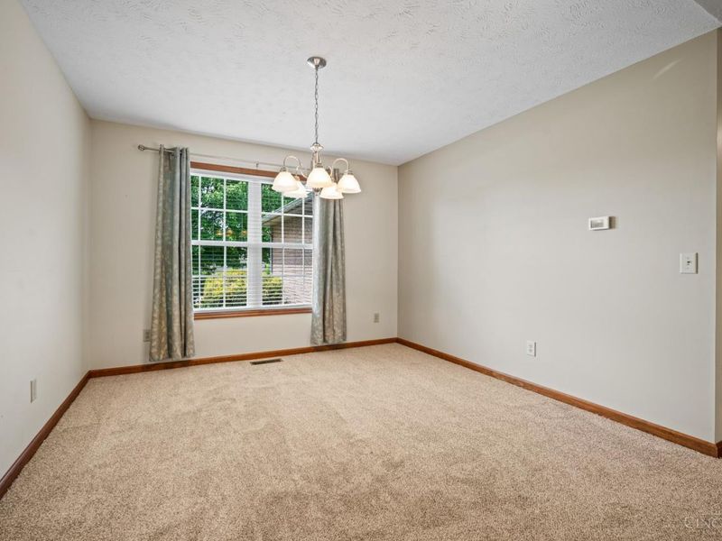 309 Sharon, Middletown, OH 45042 Photo 6