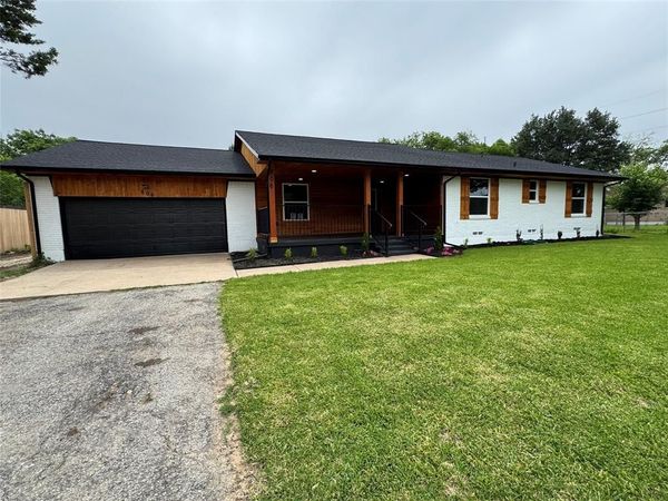 806 Jungle Drive , Duncanville, TX 75116