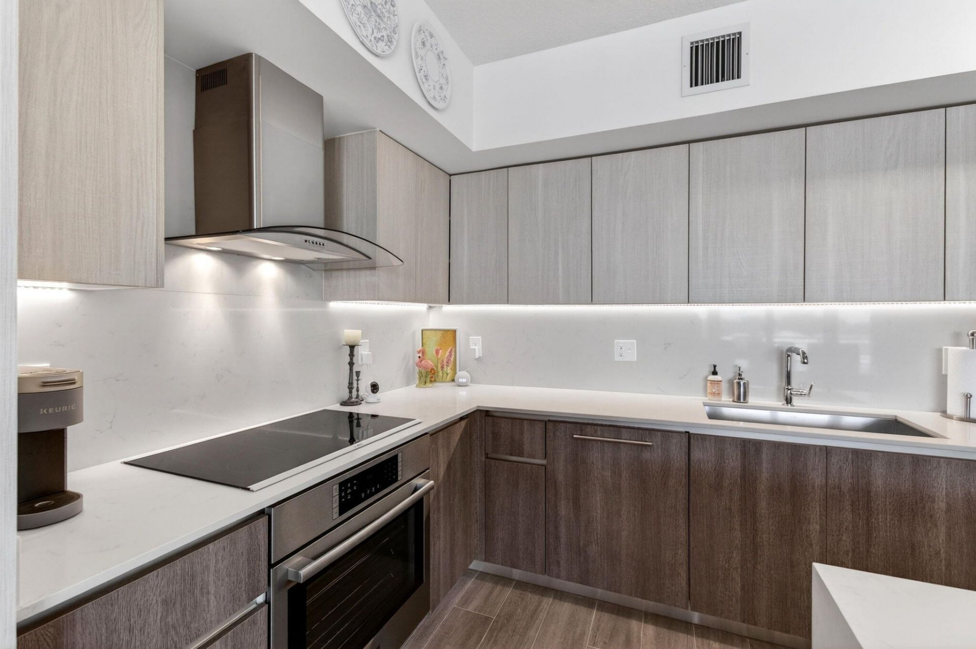 111 SE 1st Avenue, Unit 406, Delray Beach, FL 33444 Photo