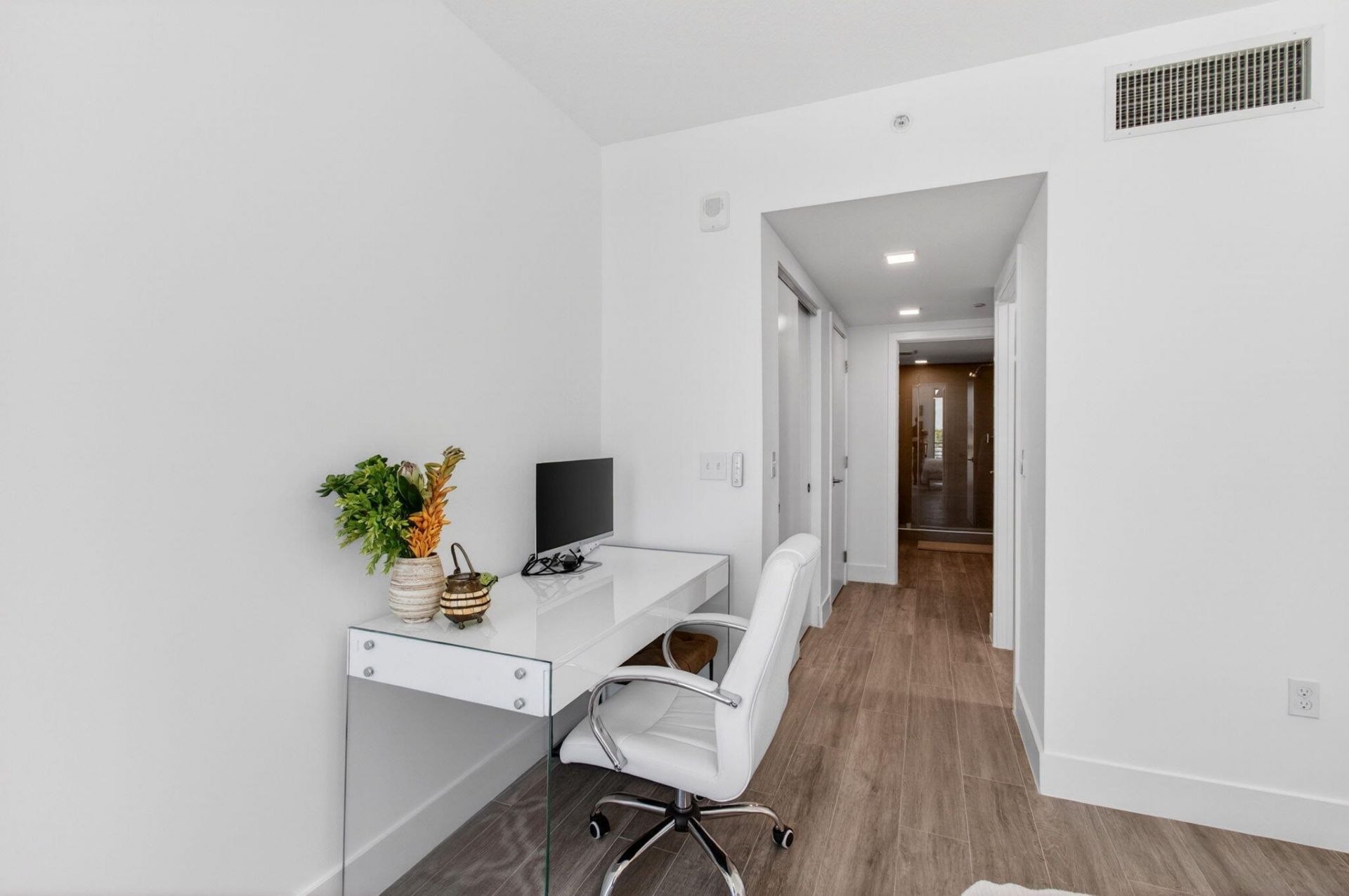 111 SE 1st Avenue, Unit 406, Delray Beach, FL 33444 Photo