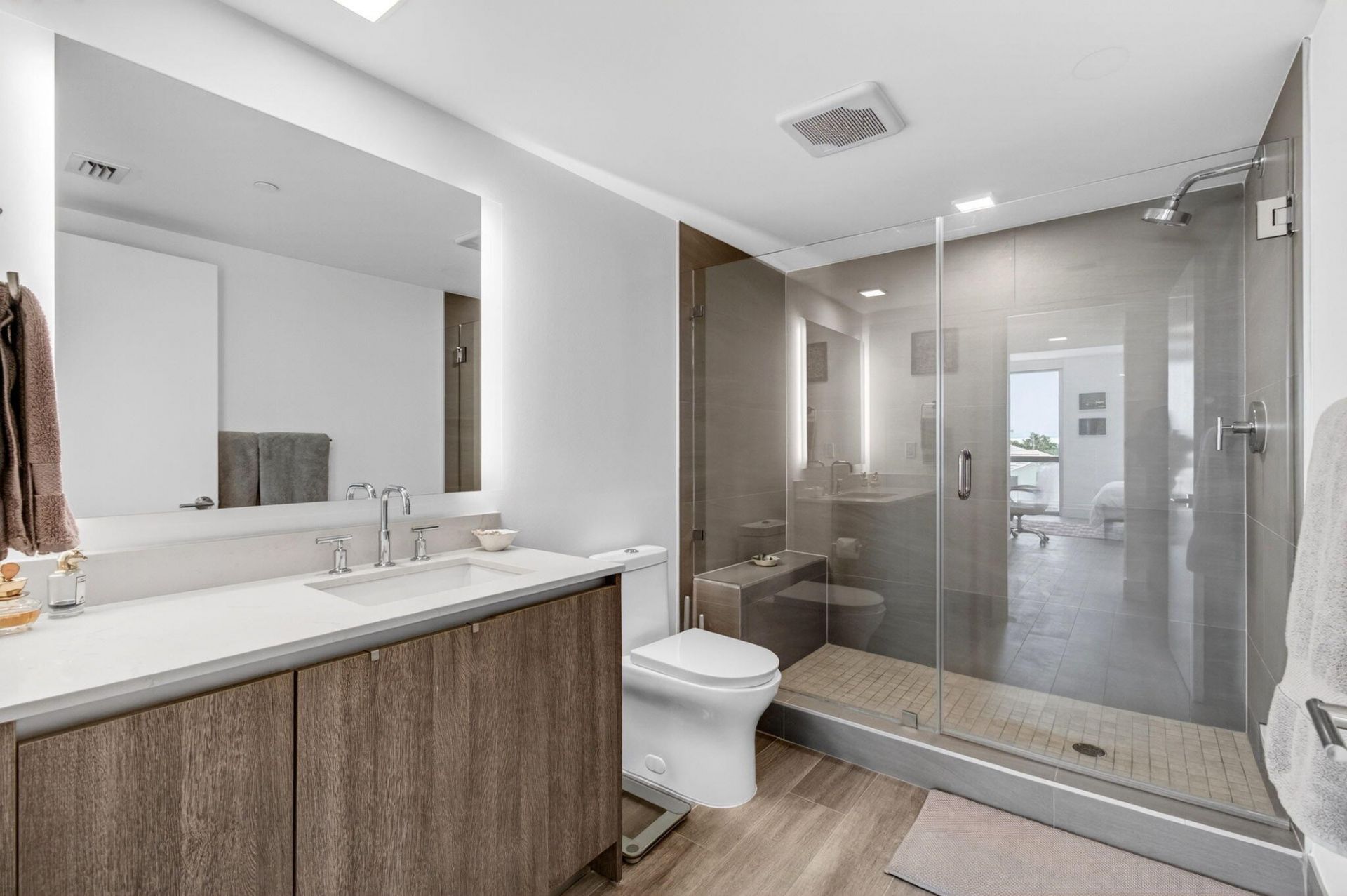 111 SE 1st Avenue, Unit 406, Delray Beach, FL 33444 Photo